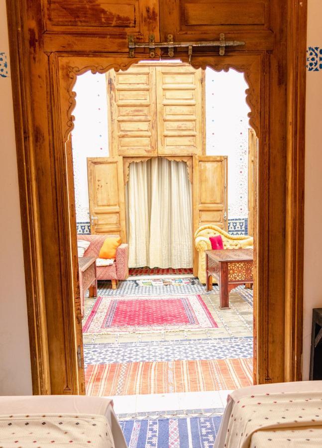 Sendis Dar Vandrarhem Fès Exteriör bild