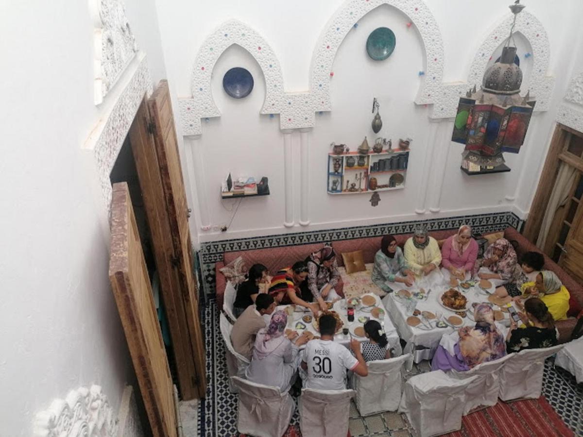 Sendis Dar Vandrarhem Fès Exteriör bild